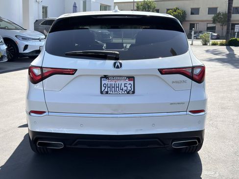 Used 2023 Acura MDX SH-AWD w/ Technology Package image 4
