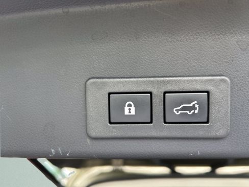 Used 2025 Subaru Ascent Premium AWD/4WD image 10