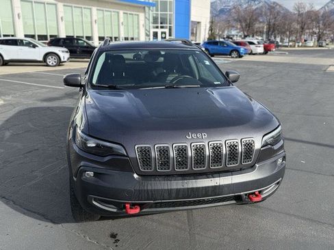 Used 2020 Jeep Cherokee Trailhawk image 3