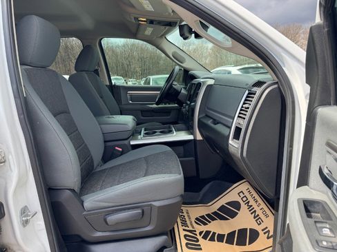 Used 2014 RAM 1500 Classic SLT w/ Luxury Group AWD/4WD image 18