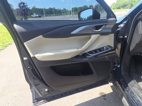 Used 2018 MAZDA CX-9 Touring AWD/4WD image 22
