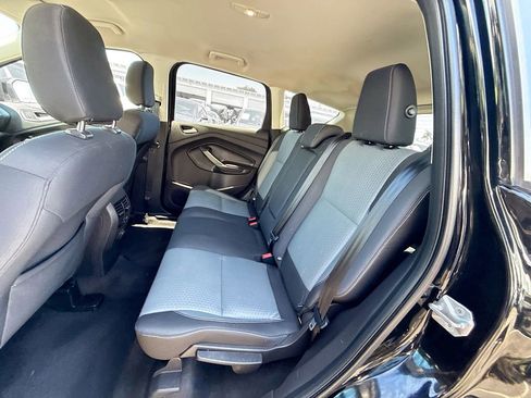 Used 2018 Ford Escape SE FWD image 25