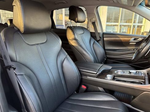 Used 2024 Genesis GV80 2.5T image 11