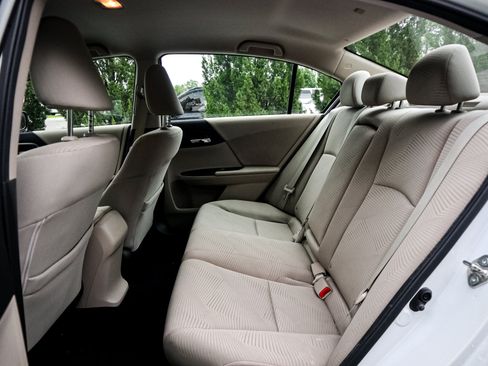 Used 2015 Honda Accord LX image 8