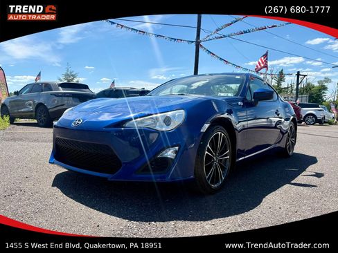 Used 2013 Scion FR-S RWD image 1