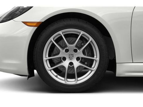 Used 2019 Porsche 718 Cayman RWD image 11