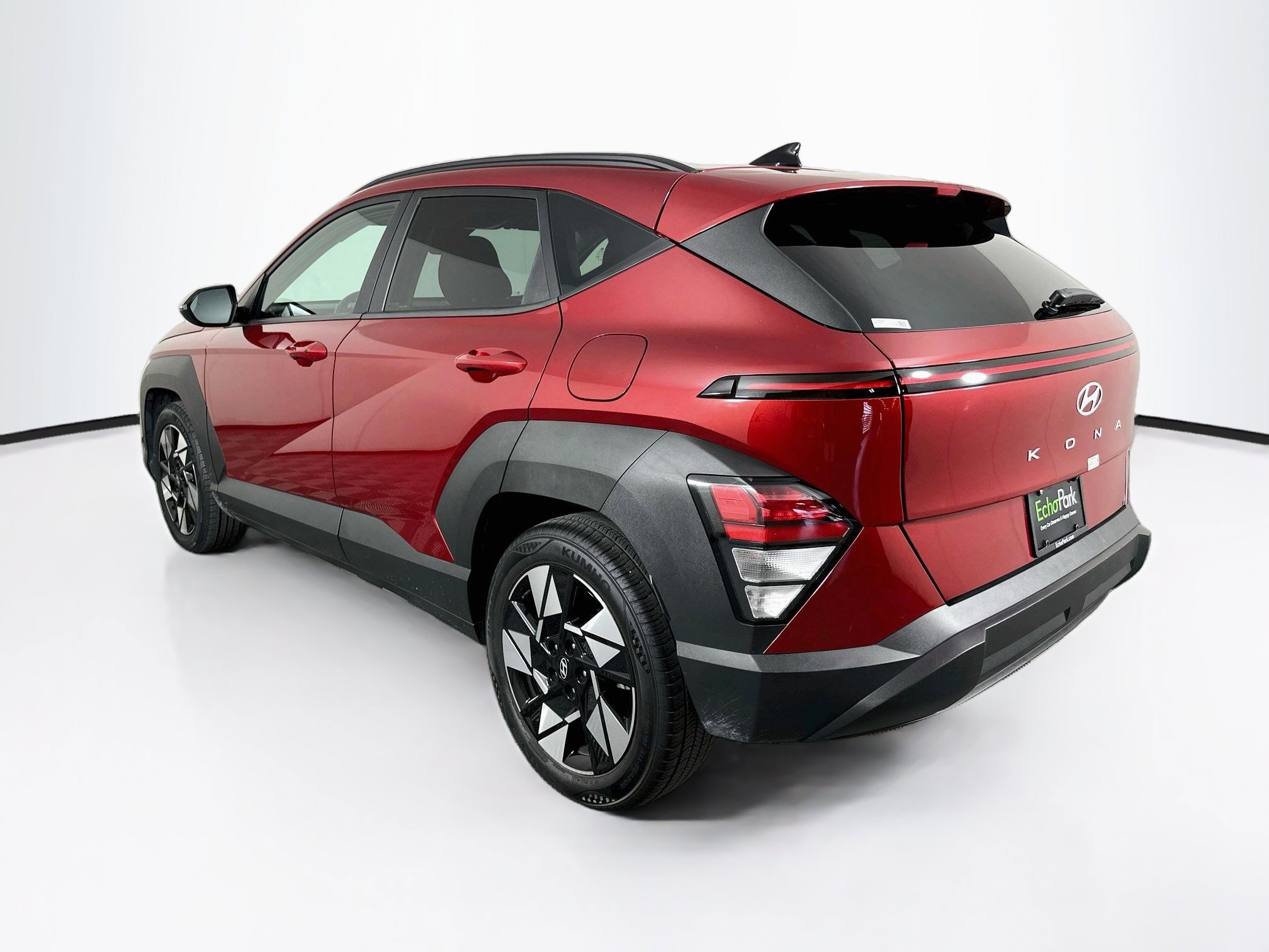 Used 2025 Hyundai Kona SEL FWD image 5