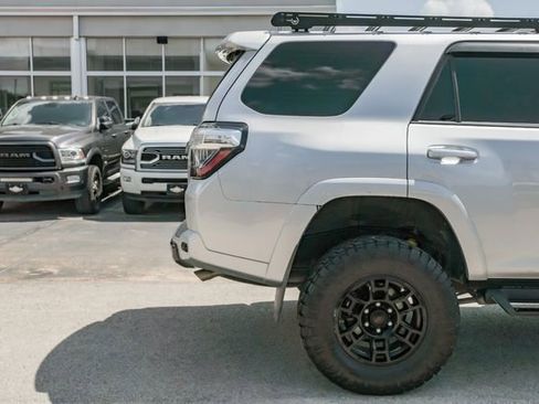 Used 2021 Toyota 4Runner TRD Off-Road Premium image 11