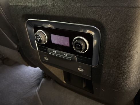 Used 2023 Chevrolet Tahoe LT RWD image 22