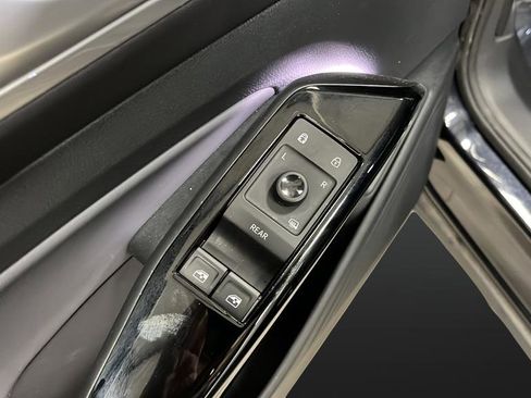 Used 2023 Volkswagen ID.4 Pro S AWD/4WD image 21