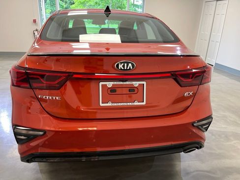 Used 2019 Kia Forte EX w/ Option Group 020 FWD image 9