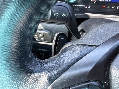 Used 2020 Ford Explorer XLT w/ Equipment Group 202A AWD/4WD image 17