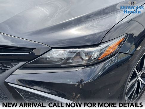 Used 2023 Toyota Camry SE image 8