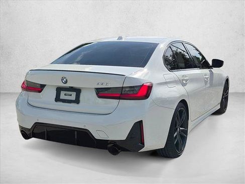 Used 2023 BMW 330i Sedan w/ M Sport Package RWD image 5