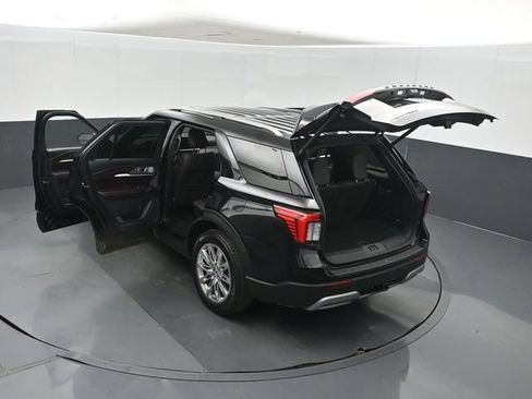 Used 2026 Ford Explorer Platinum RWD image 62