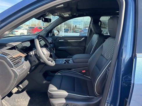 New 2026 GMC Acadia Denali w/ Super Cruise Package image 9