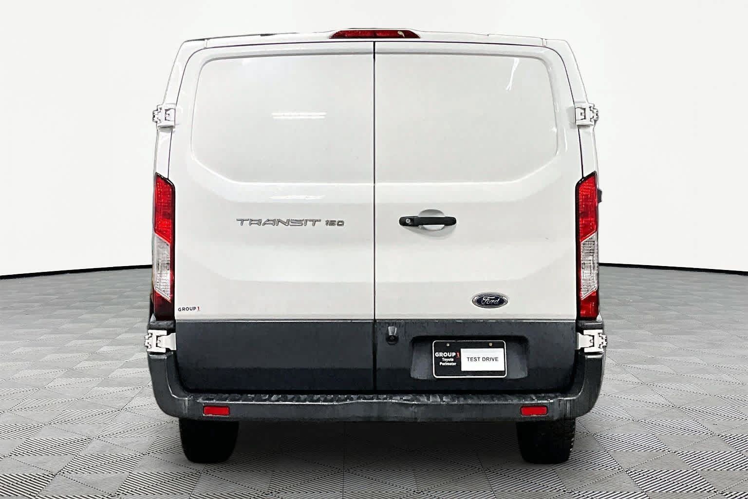 Used 2018 Ford Transit 150 130 Low Roof RWD image 5