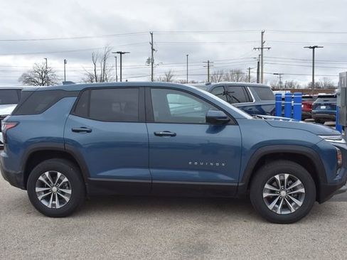 New 2026 Chevrolet Equinox LT w/ Safety and Technology Package image 2