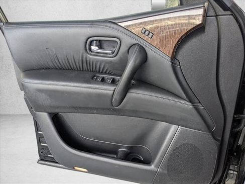 Used 2019 Nissan Armada SL w/ Premium Package image 18