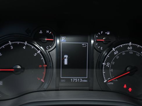 Used 2024 Toyota 4Runner SR5 image 13