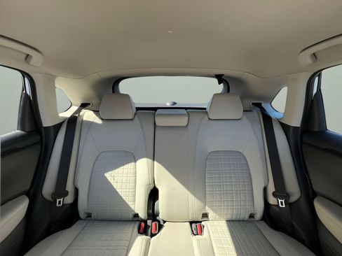 Used 2025 Honda HR-V LX image 18