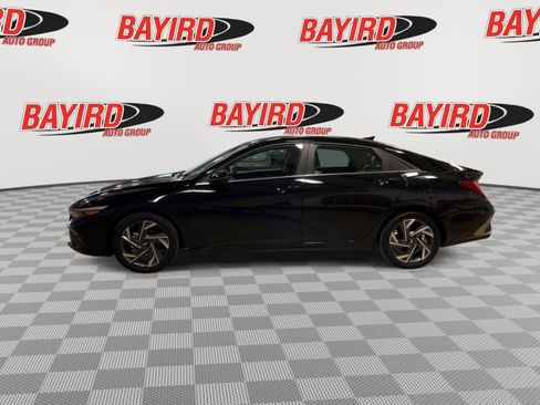Used 2024 Hyundai Elantra Limited FWD image 5