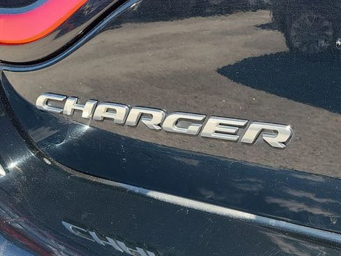Used 2023 Dodge Charger SXT RWD image 10