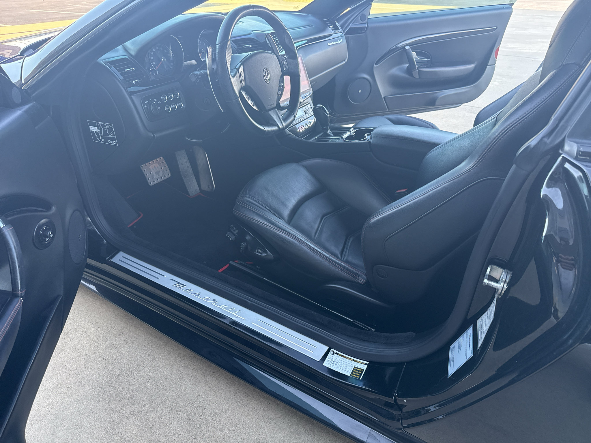 Used 2016 Maserati GranTurismo Sport RWD image 17