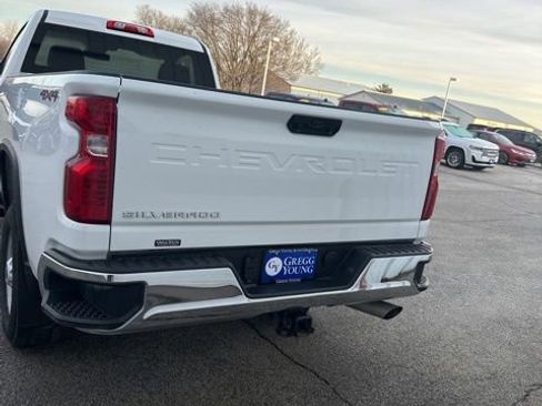 Used 2025 Chevrolet Silverado 2500 W/T w/ WT Convenience Package image 7