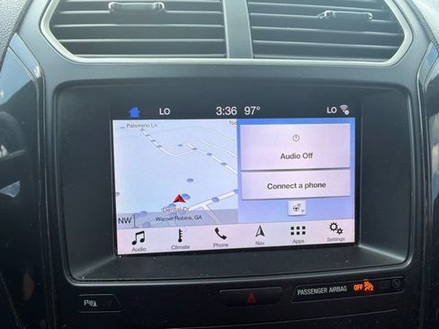 Used 2019 Ford Explorer XLT w/ Equipment Group 202A FWD image 22