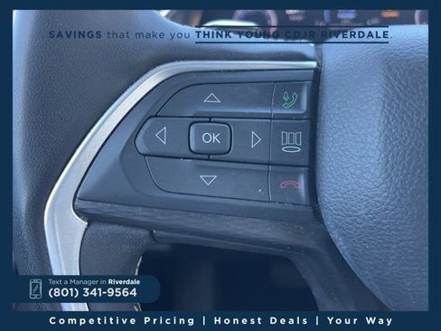 Used 2023 Jeep Grand Cherokee Altitude image 24