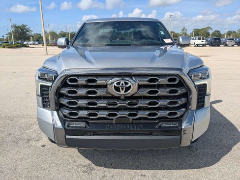 Used 2024 Toyota Tundra Platinum AWD/4WD image 4
