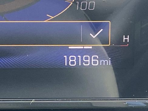 Used 2024 Chevrolet Trax RS w/ Sunroof Package image 43