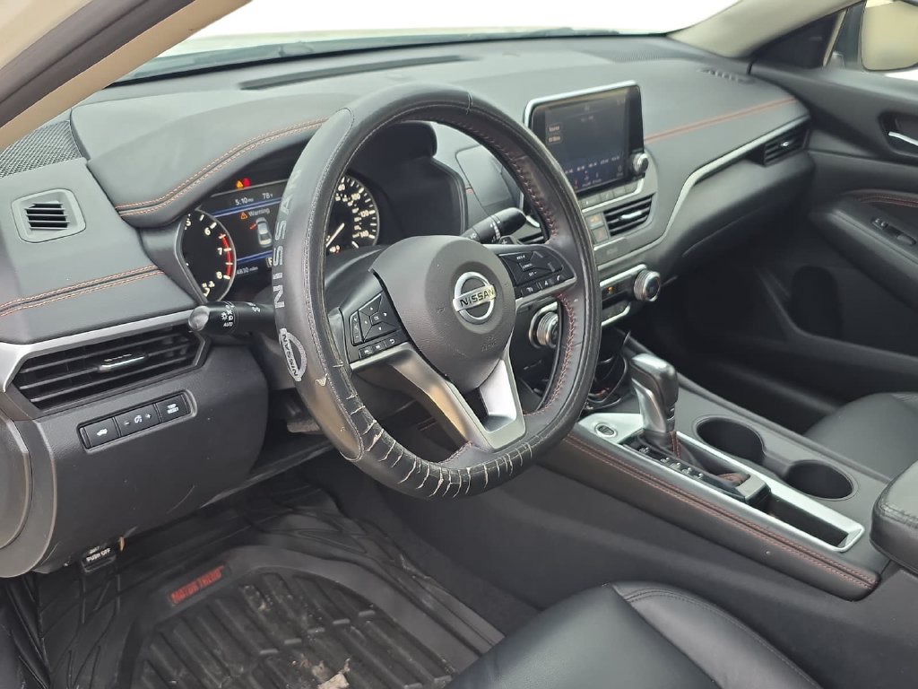 Used 2022 Nissan Altima 2.5 SR FWD image 14