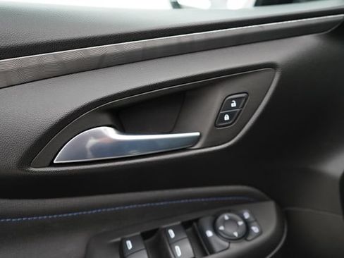 Used 2024 Buick Envista Sport Touring w/ Convenience I Package FWD image 10