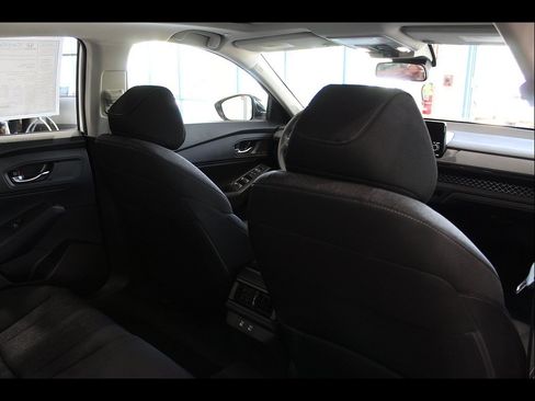 Certified 2025 Honda Accord SE image 20