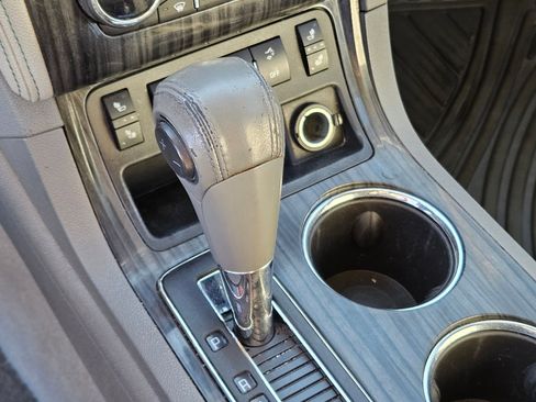 Used 2013 Chevrolet Traverse LT AWD/4WD image 25