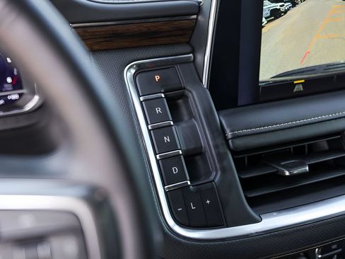 Used 2023 Chevrolet Tahoe Premier RWD image 21