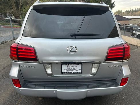 Used 2010 Lexus LX 570 4WD image 6