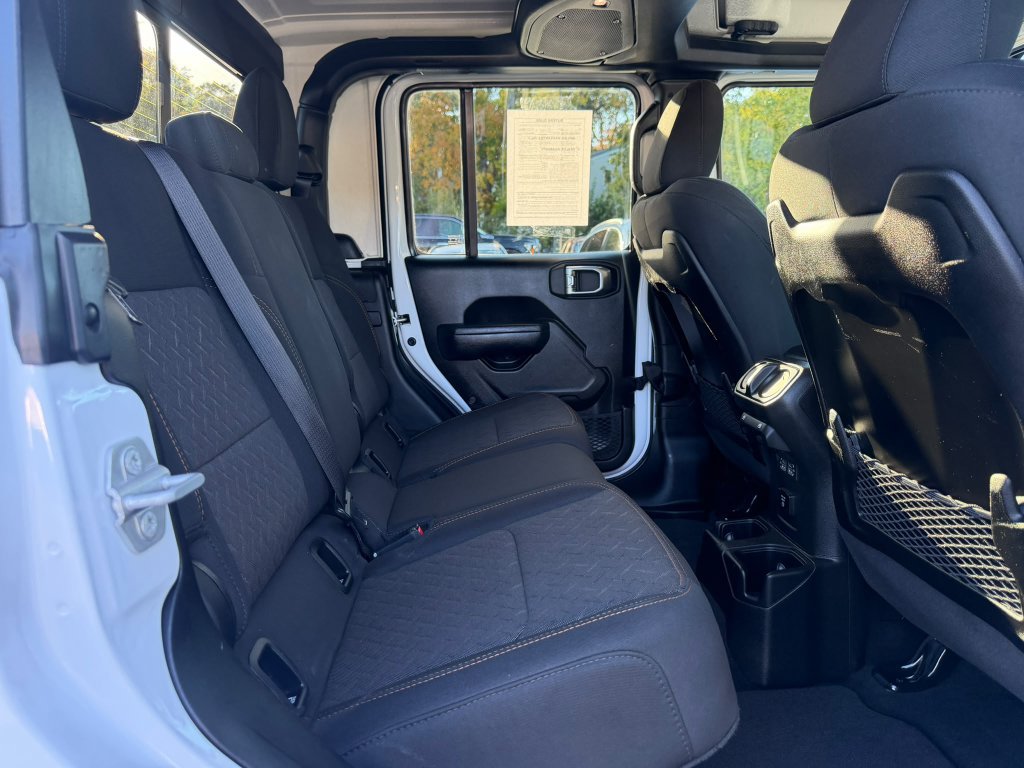 Used 2026 Jeep Gladiator Mojave AWD/4WD image 16