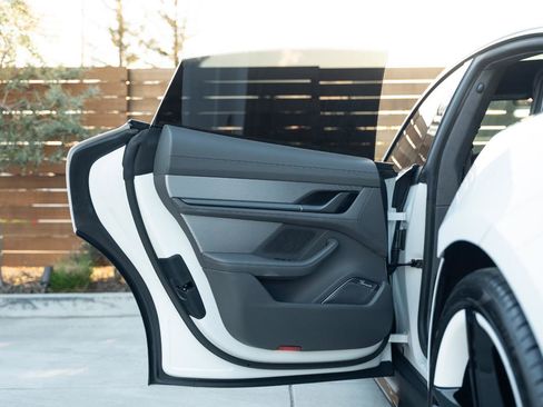 Used 2022 Porsche Taycan Turbo S image 88