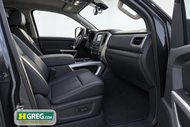 Used 2016 Nissan Titan SL AWD/4WD image 11