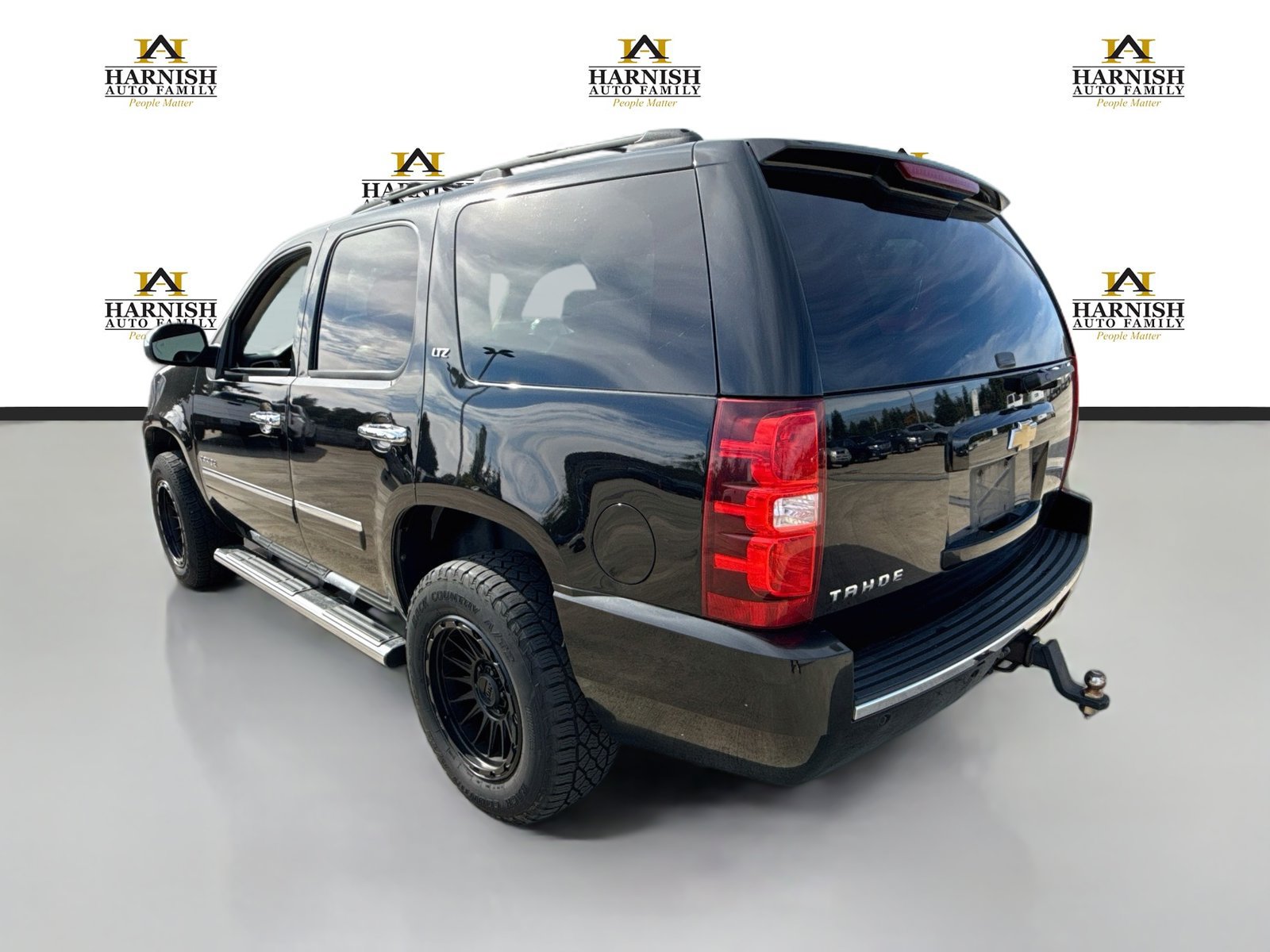 Used 2013 Chevrolet Tahoe LTZ AWD/4WD image 3