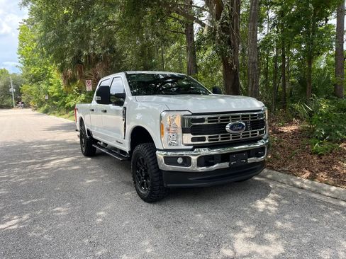 Used 2023 Ford F250 XLT w/ FX4 Off-Road Package AWD/4WD image 5