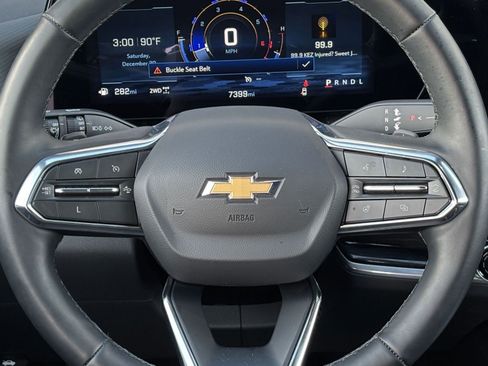 Used 2025 Chevrolet Equinox LT image 28