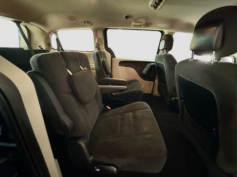 Used 2016 Dodge Grand Caravan SE w/ Quick Order Package 29E SE image 26