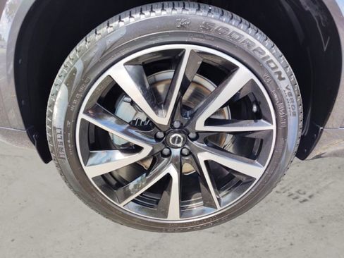 Used 2023 Volvo XC90 B6 Plus w/ Protection Package Premier image 10