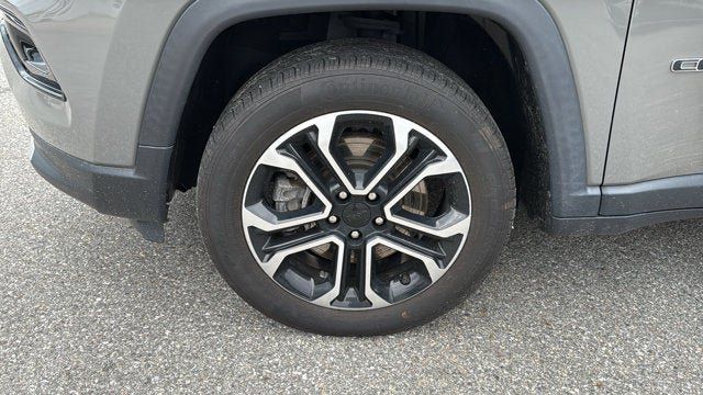 Certified 2023 Jeep Compass Limited w/ Sun and Sound Group AWD/4WD image 11