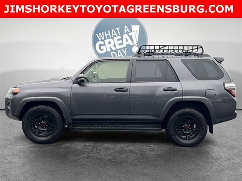 Used 2021 Toyota 4Runner Venture w/ Moonroof Package image 7