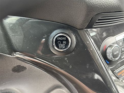 Used 2015 Ford Escape Titanium w/ Equipment Group 301A image 8